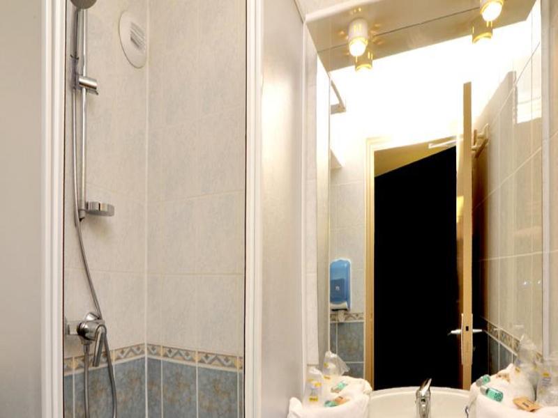 Enzo Hotels Trappes By Kyriad Direct المظهر الخارجي الصورة