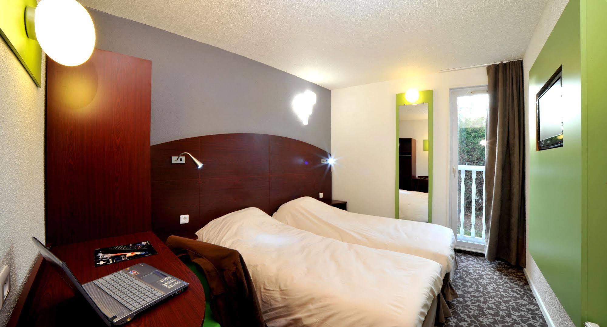 Enzo Hotels Trappes By Kyriad Direct المظهر الخارجي الصورة
