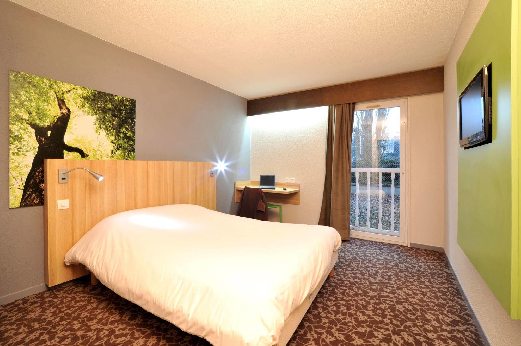 Enzo Hotels Trappes By Kyriad Direct المظهر الخارجي الصورة