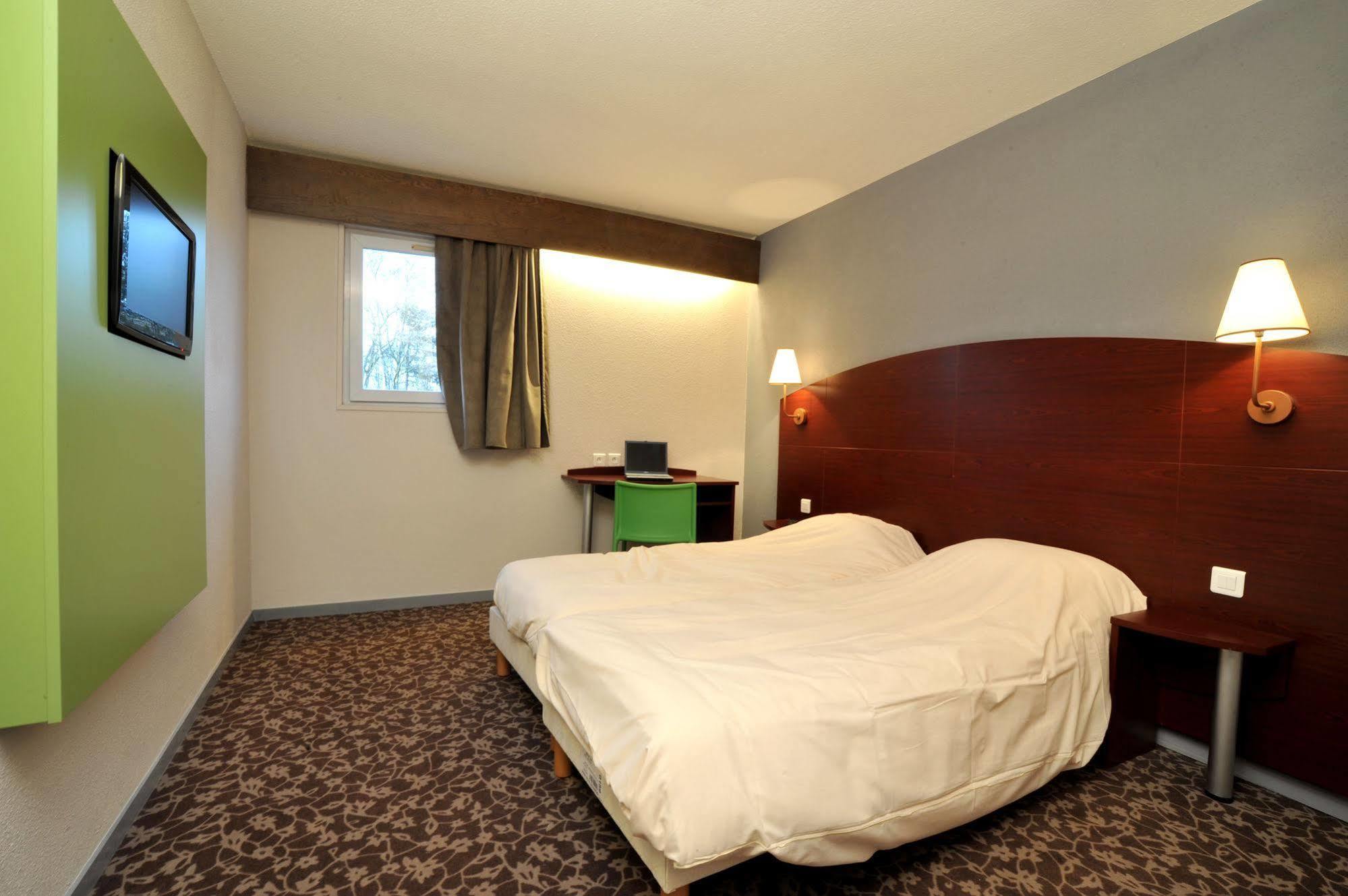 Enzo Hotels Trappes By Kyriad Direct المظهر الخارجي الصورة