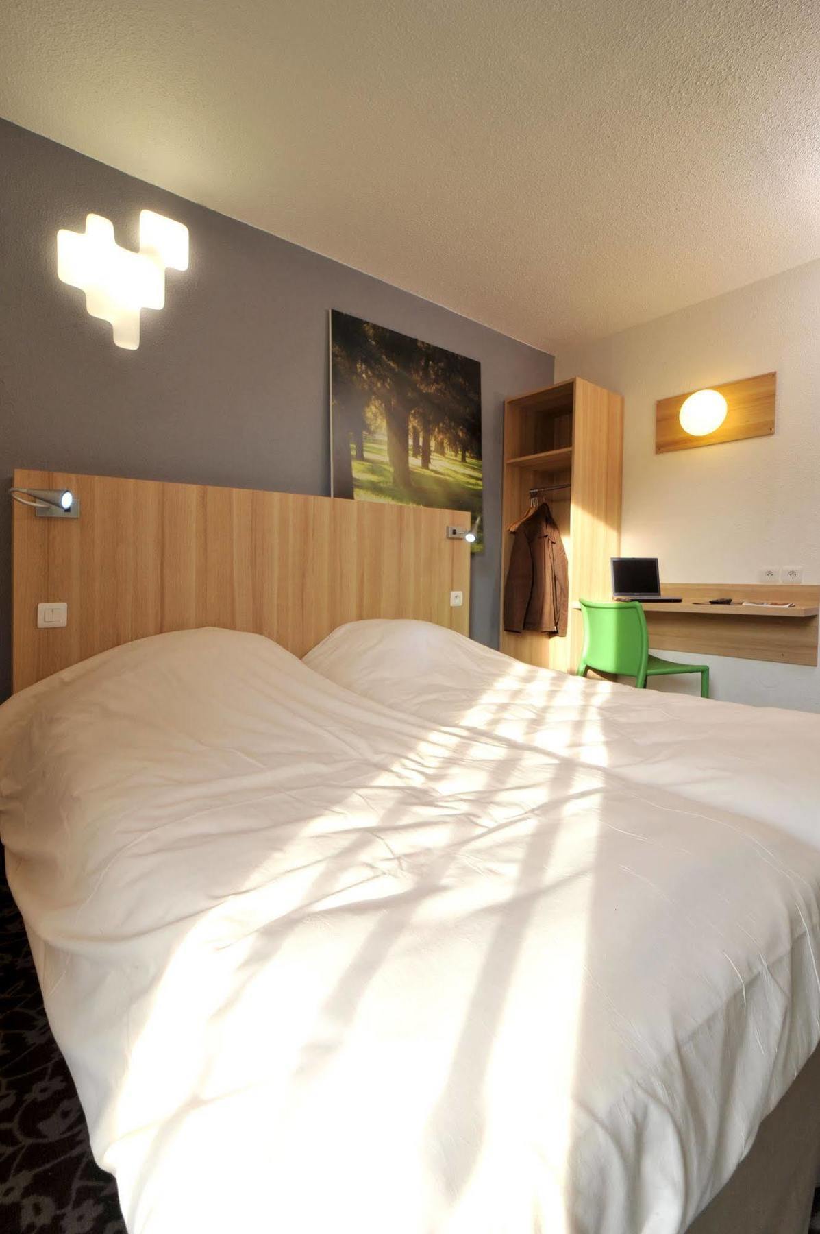 Enzo Hotels Trappes By Kyriad Direct المظهر الخارجي الصورة