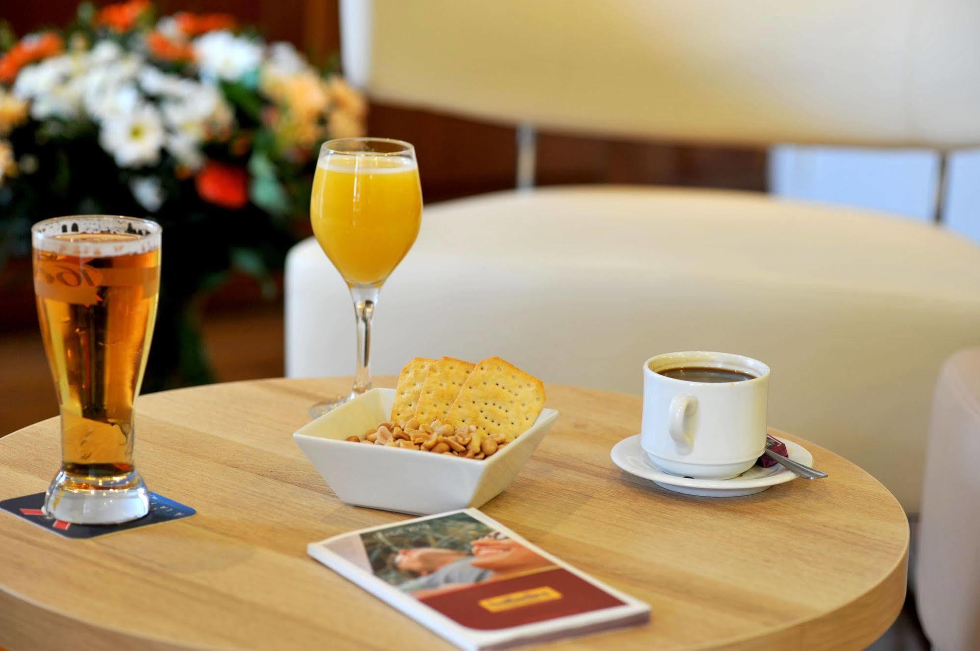 Enzo Hotels Trappes By Kyriad Direct المظهر الخارجي الصورة